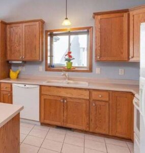 modern kitchen design achieved through a kitchen remodel without demolition